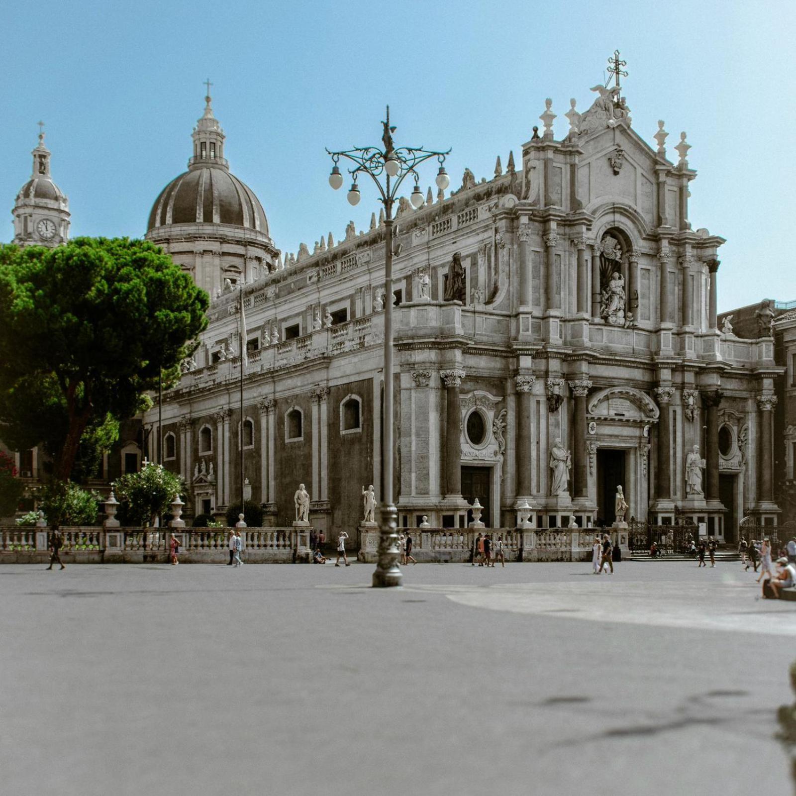 Ficurinias House-catania Location-secure Parking