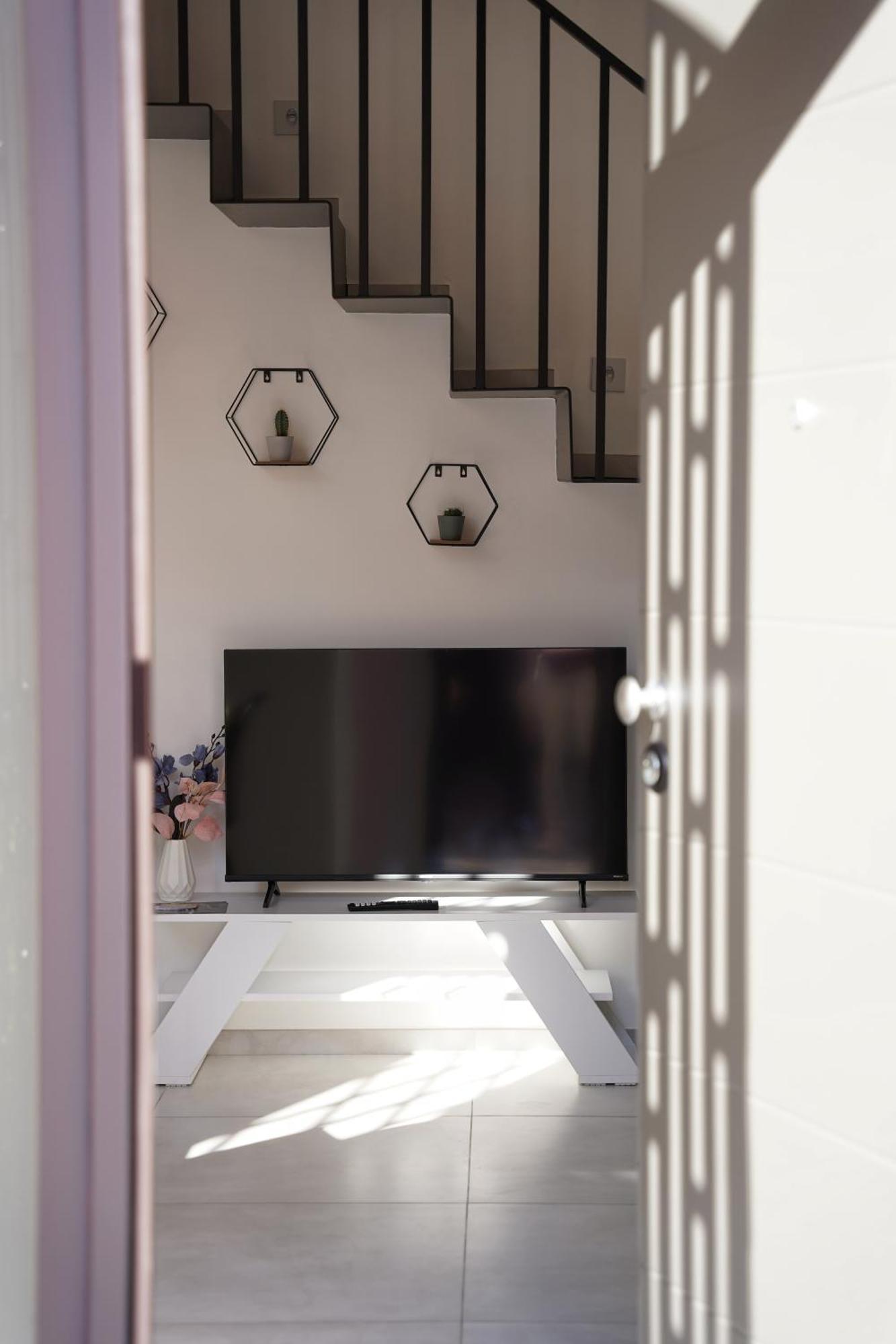 Ficurinias House-catania Location-secure Parking Catania